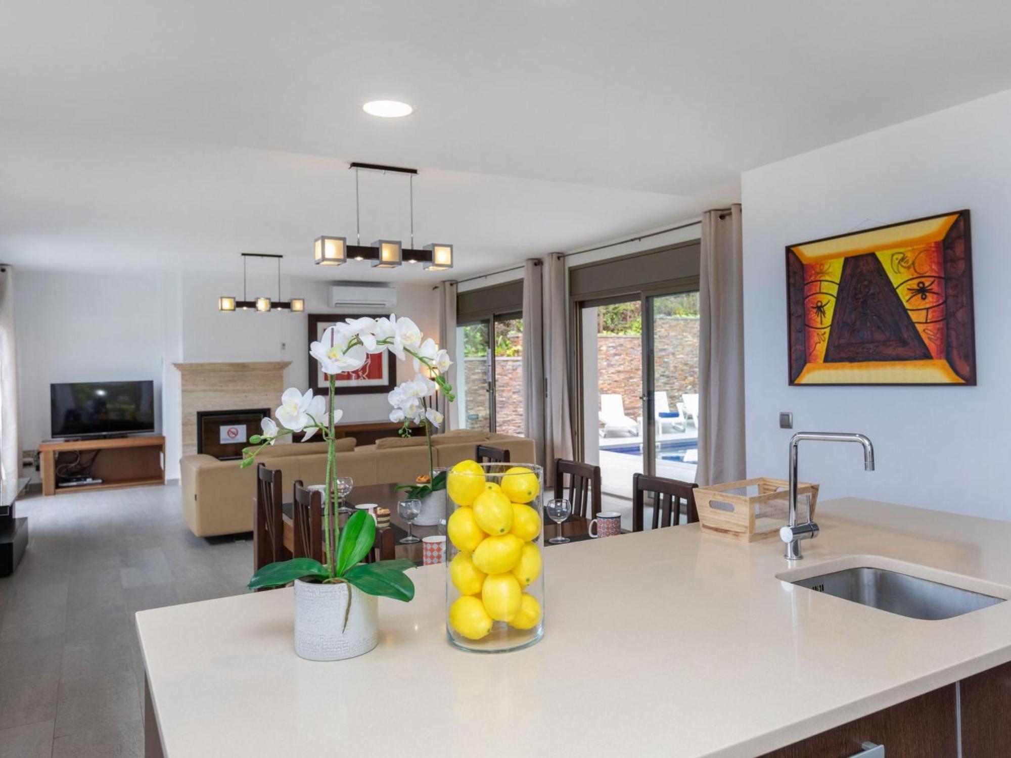 Villa Palmbeach By Interhome โยเรตเดมาร์ ภายนอก รูปภาพ